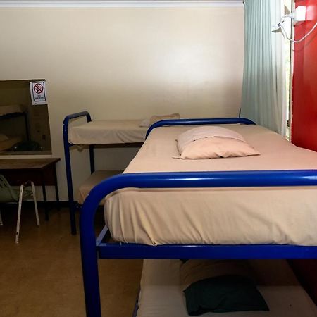 הוסטל קתרין Palm Court Backpackers מראה חיצוני תמונה